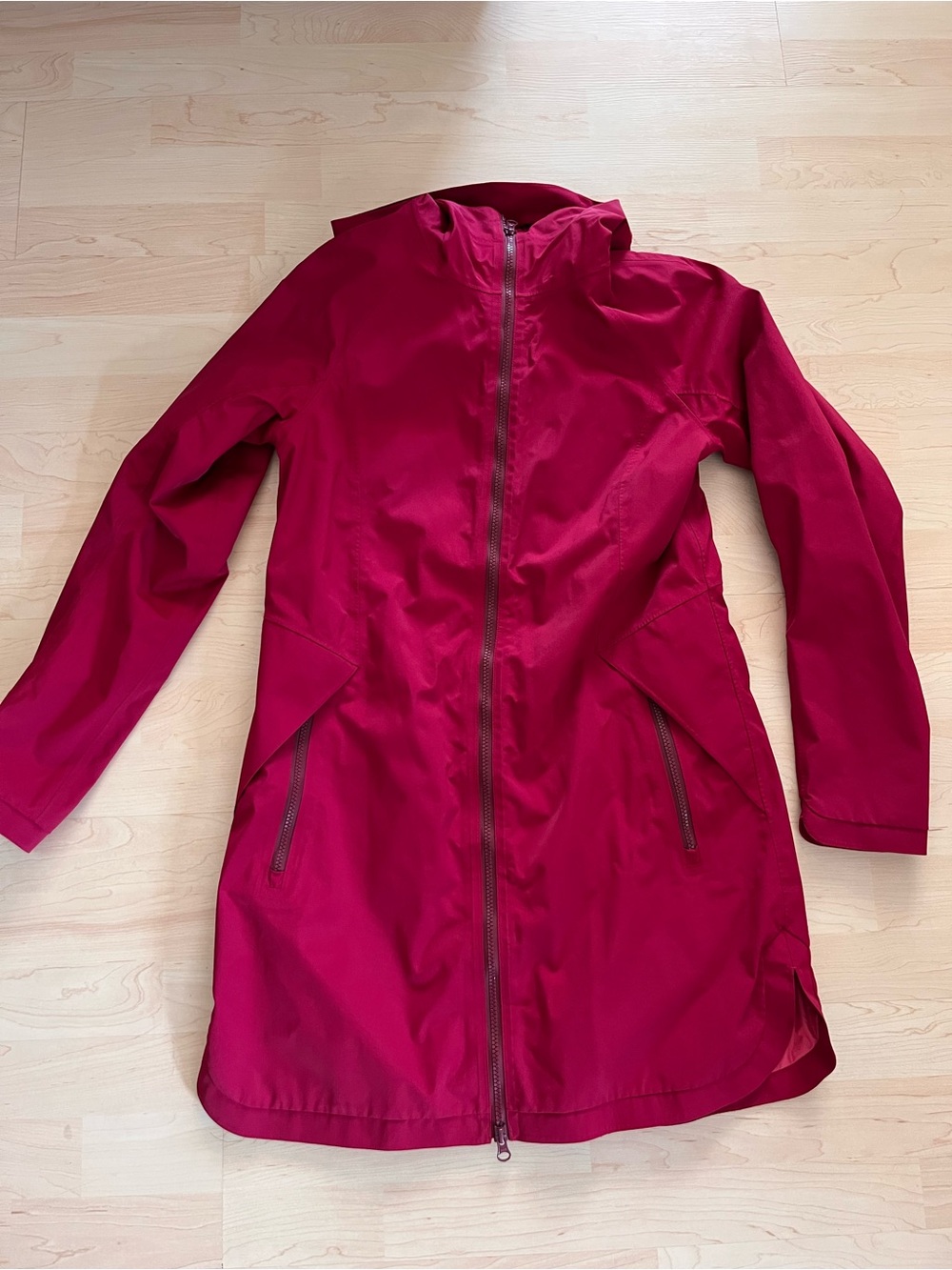 Women’s Lululemon Rain Jacket